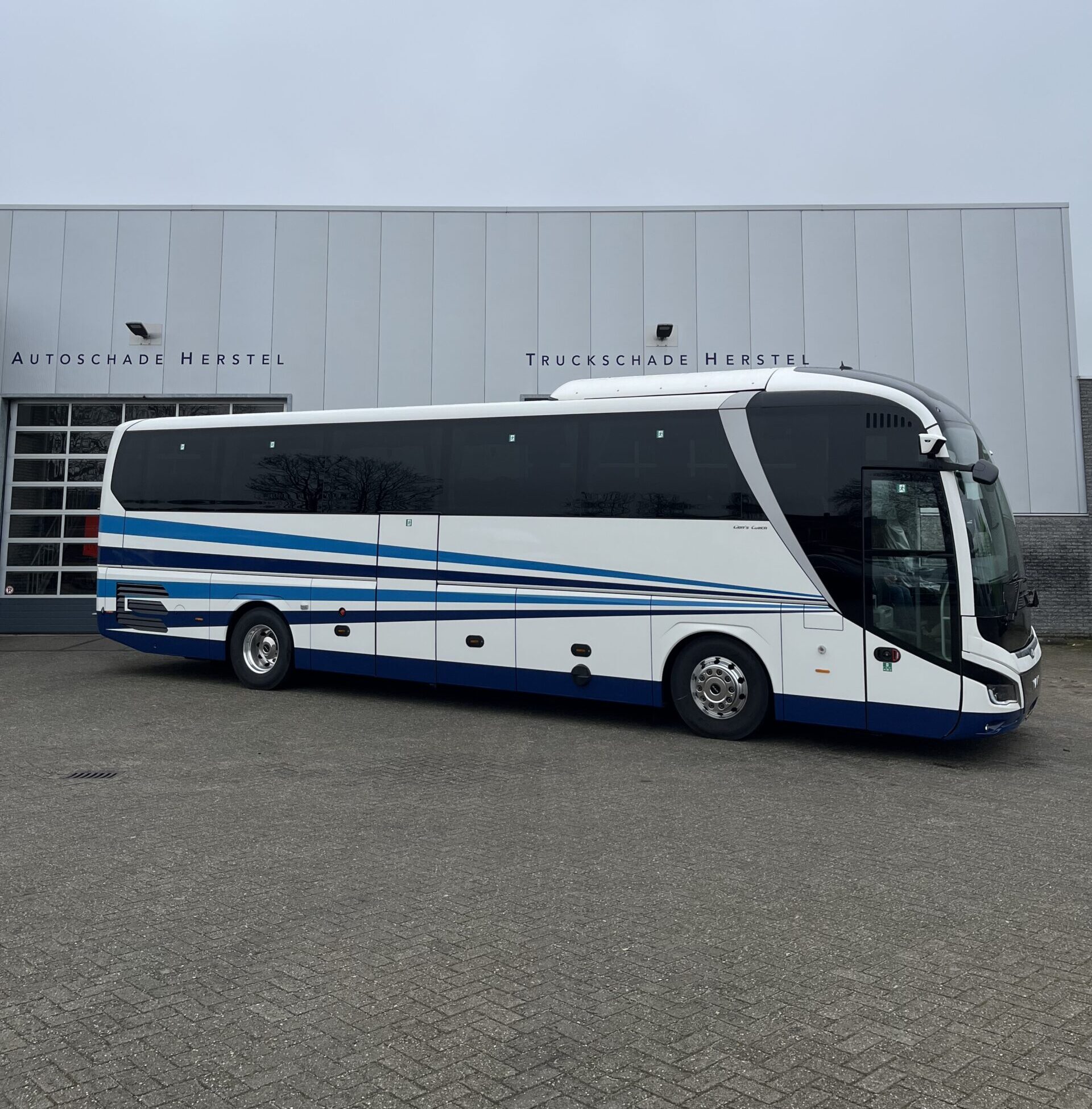 Touringcar Bakker Travel