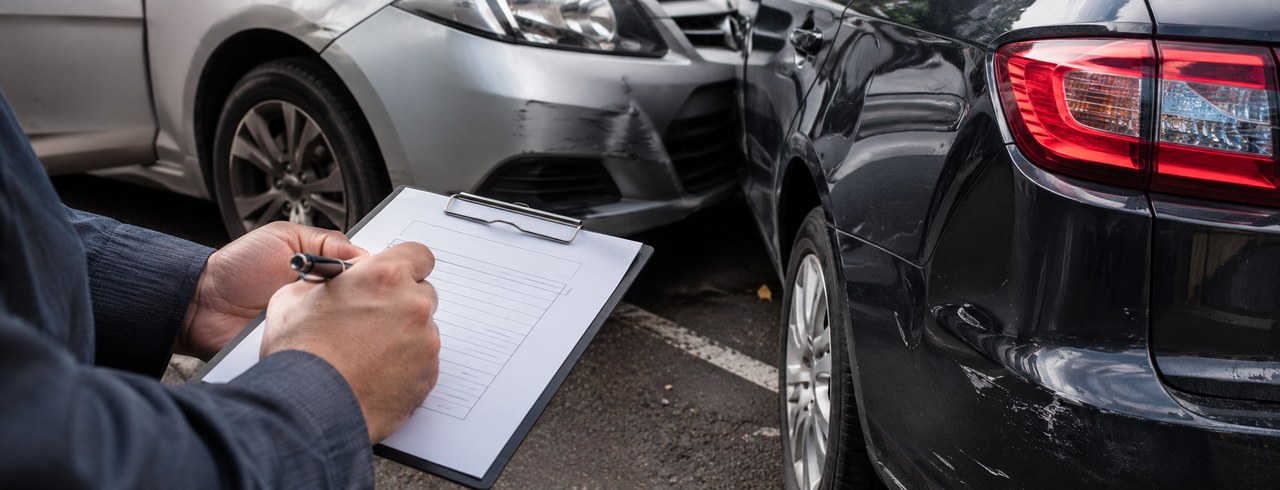 Schadeauto kopen: slim of risicovol? Zo reken je het eerlijk door